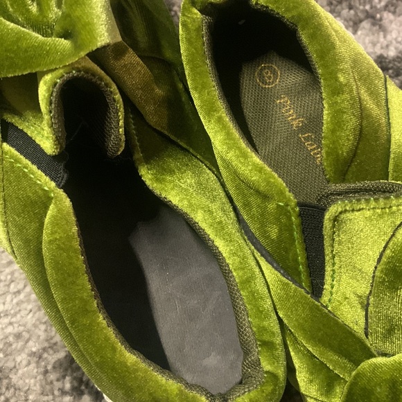 Green Velvet Slide Ons - Picture 4 of 5